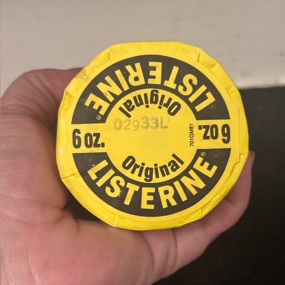 Vintage Unopened Listerine Glass Bottle 6oz Antiseptic With Factory Paper Wrap - Picture 4 of 4